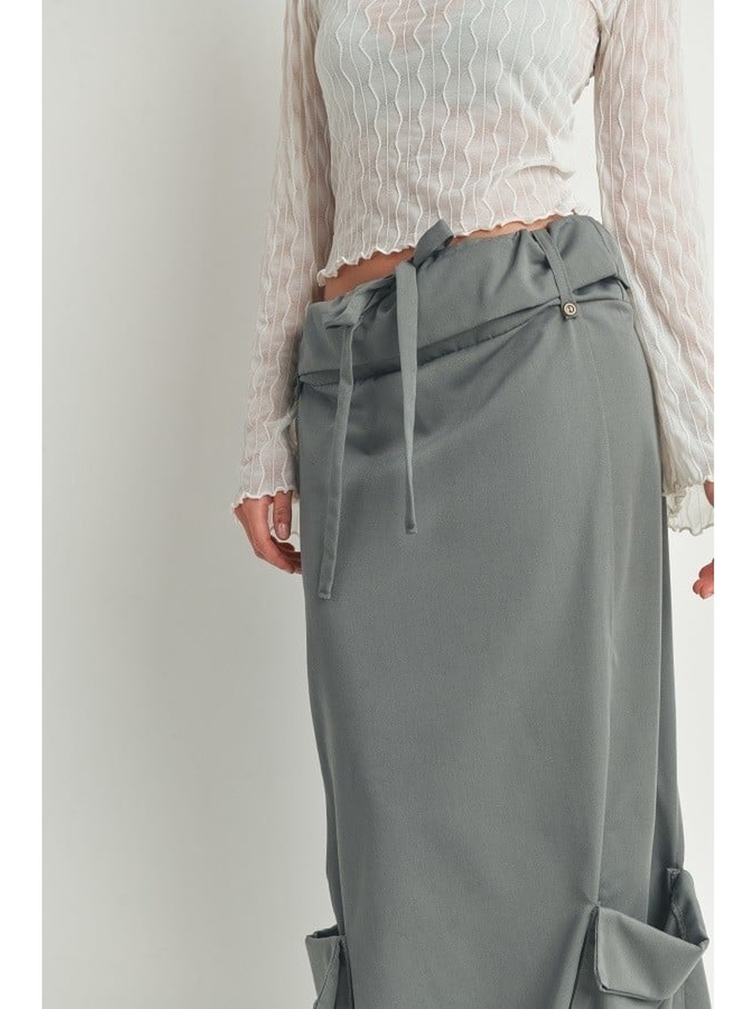 Look 09 — Drawstring cargo pocket maxi skirt