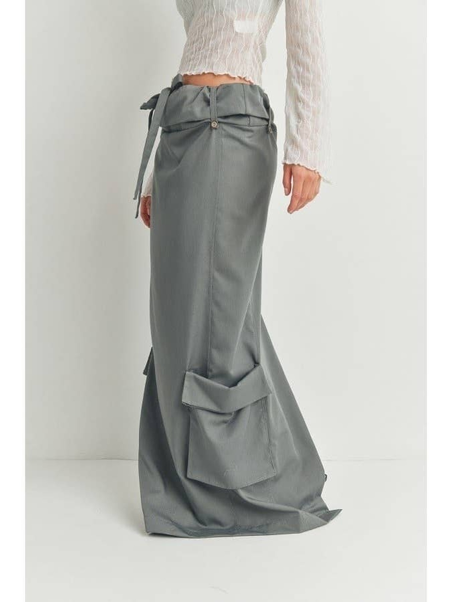 Drawstring cargo pocket maxi skirt